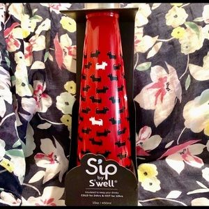 S’ip by S’well around a RED TERRAIN